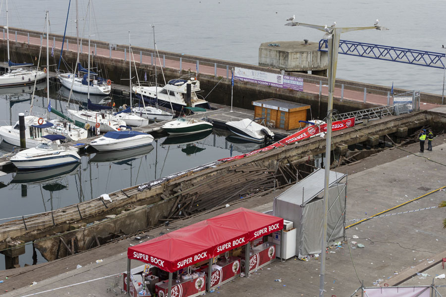 Oceanside boardwalk collapses in Spain