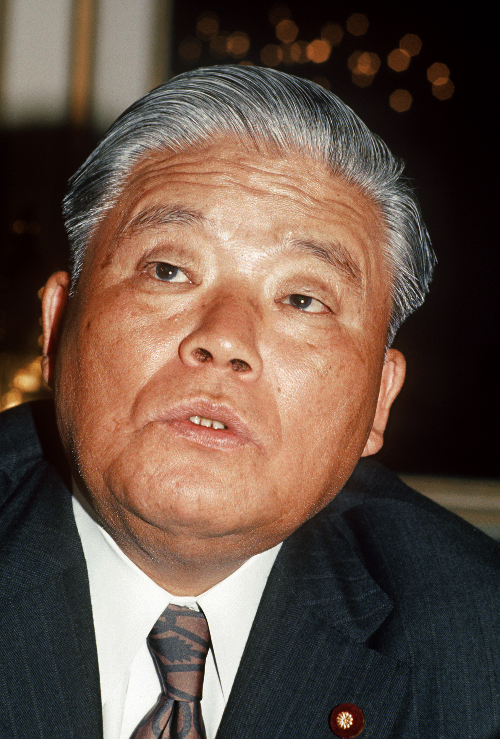 Japanese Foreign Minister Masayoshi Ohira addresses the media in Paris, France, May 3, 1973. [File photo: AFP]