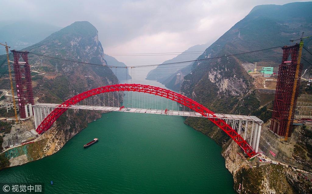 Work finished on girders for record-breaking Xiangxi Yangtze Bridge