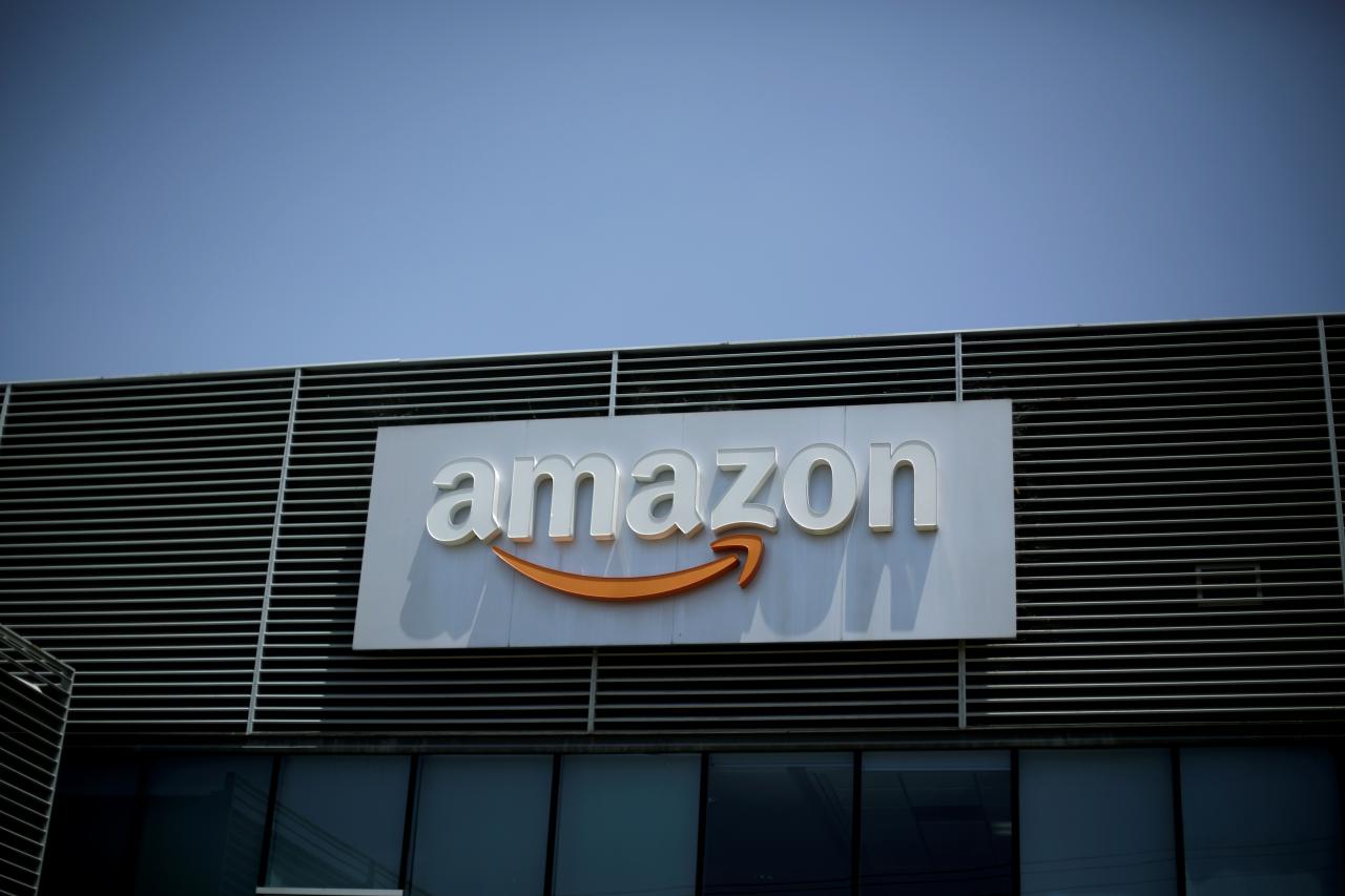 âTrump escalates attack on Amazon, focusing on tax, shippingâçå¾çæç´¢ç»æ