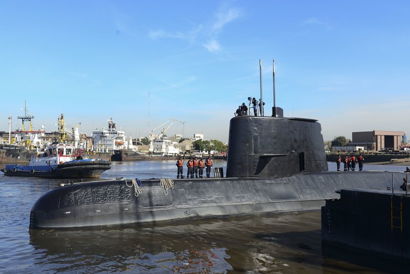 Argentine navy loses contact with submarine carrying 44