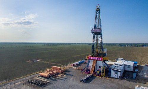 China's domestic super drilling rig completes first mission