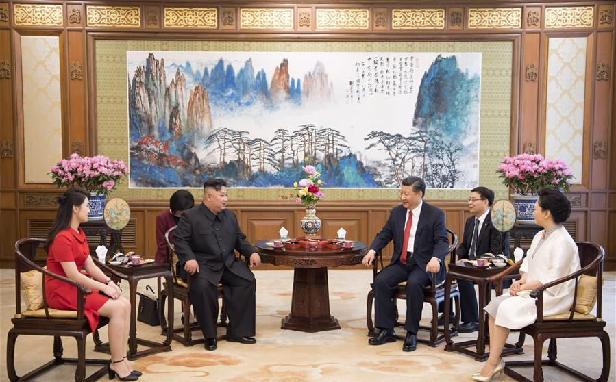 President Xi Jinping meets DPRK leader Kim Jong-un