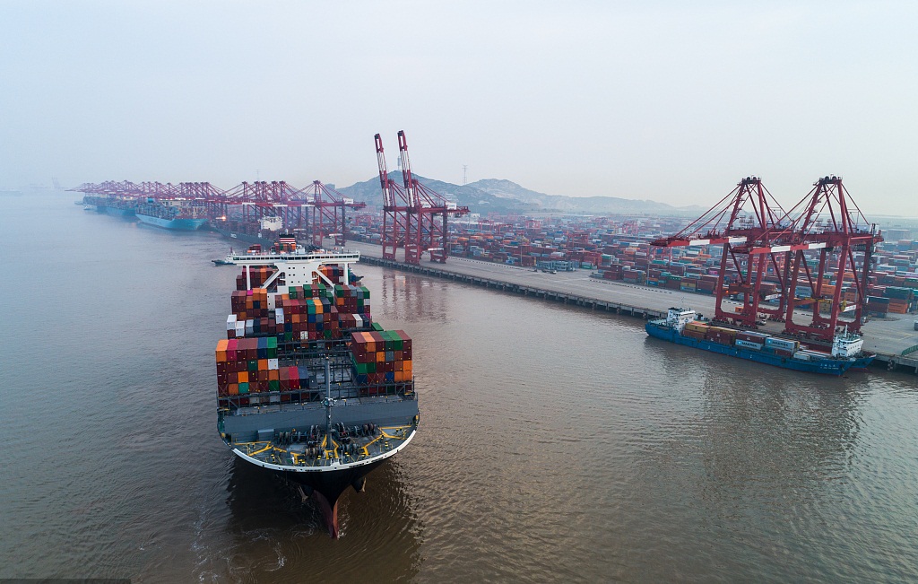 China's trade growth weathers US tariff headwinds