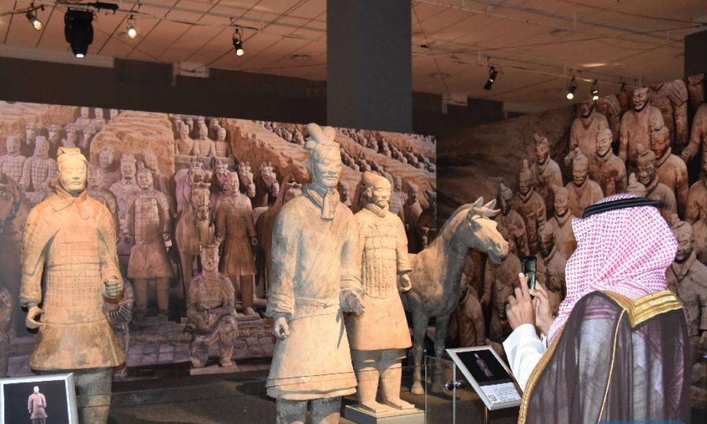 China's cultural relic exhibition kicks off in Saudi Arabia